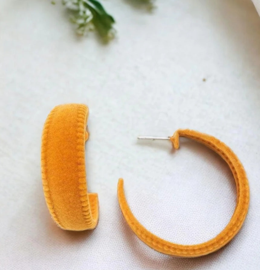 Velvet Crush Earrings(Mustard)